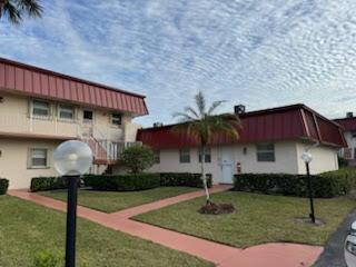 PRICED WAY BELOW MARKET VALUE!! DON'T MISS OUT on this cozy END UNIT, 1 bedroom, 1 1 /2 bath, Florida room, ground floor condo in well managed and maintained Greenway Village South Condo. This unit is in the one story building so there is no one above you. Brand New Kitchen Appliances & Countertops, NEW ROOF, Centrally located to shopping restaurants Florida Turnpike and I-95. Put your personal stamp on this one. Furniture negotiable.You just need your toothbrush to move in and start living a life of leisure at the fitness center, pool, sauna, shuffleboard and more! This one won't last long! Buyer to verify measurements and association information to their satisfaction.