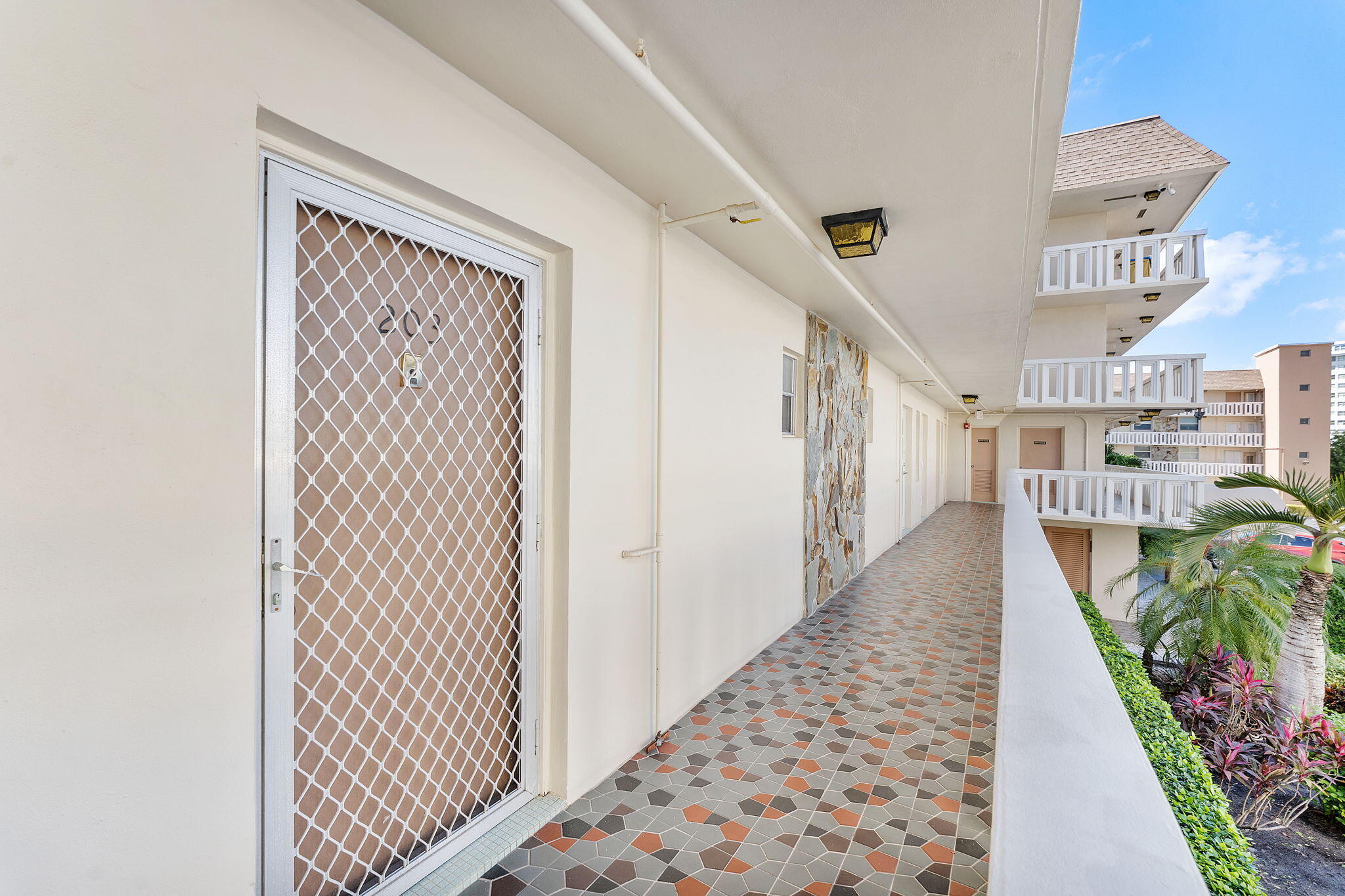 1889 S Ocean Drive 203