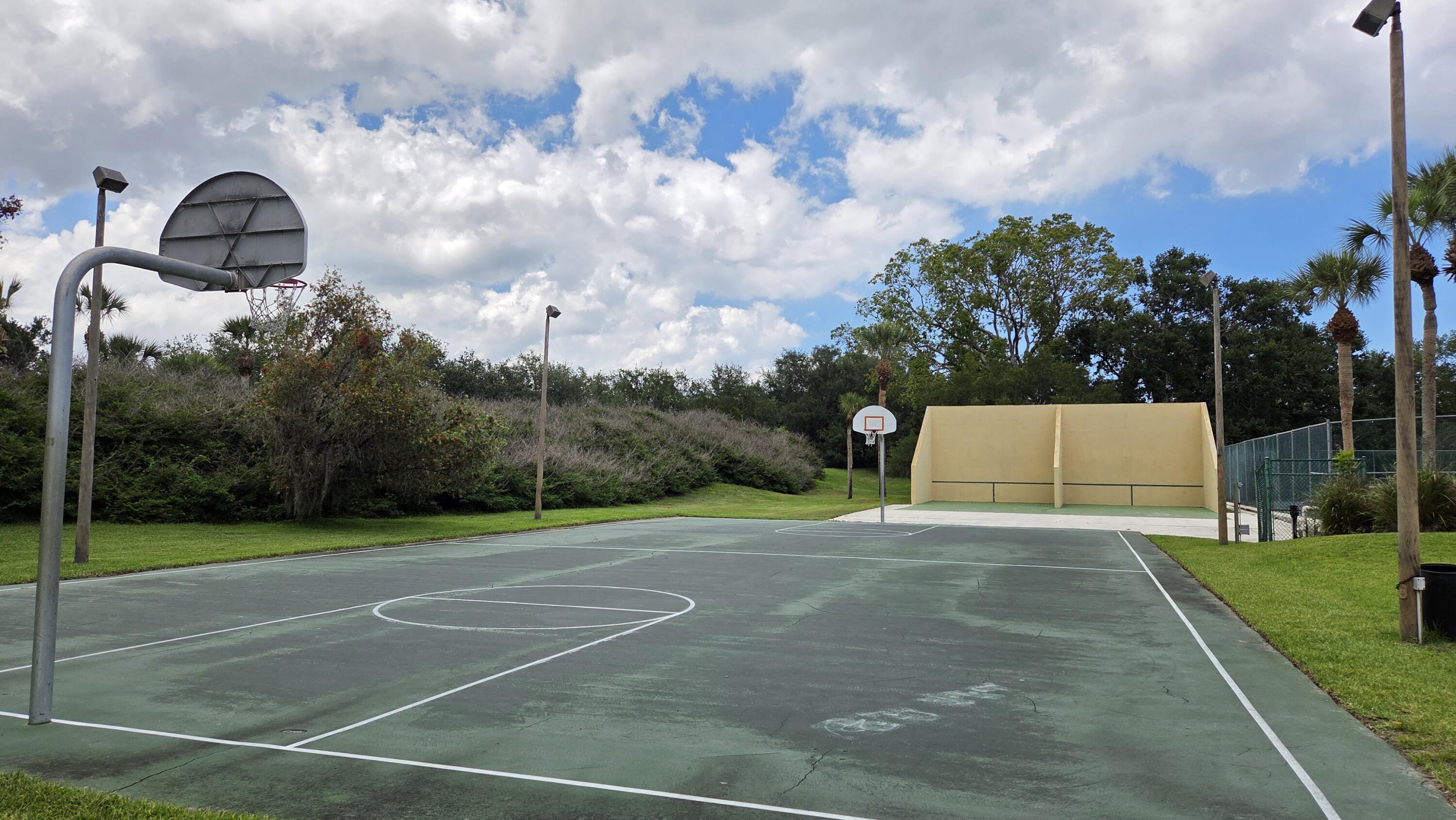 SUNSET TRACE AT MARTIN DOWNS (AKA MARTIN DOWNS PLA - Residential