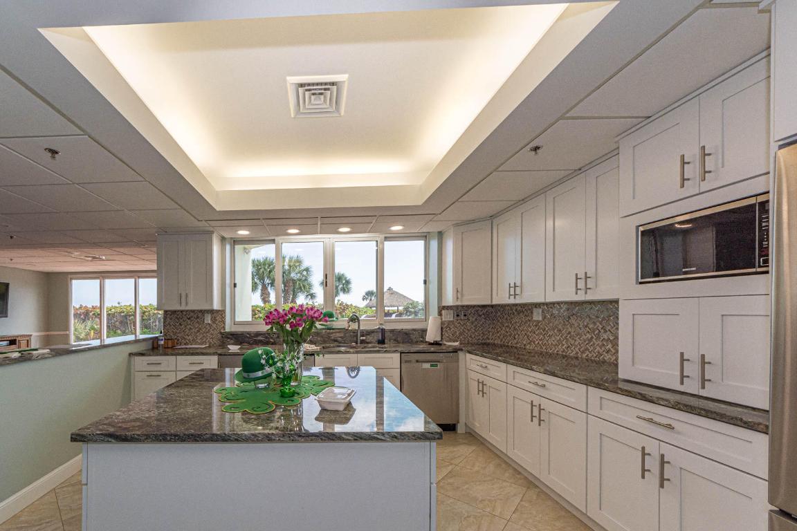 AQUANIQUE OCEAN CLUB, A CONDOMINIUM - Residential