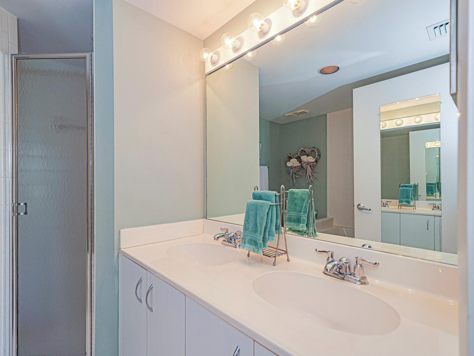 AQUANIQUE OCEAN CLUB, A C - Residential