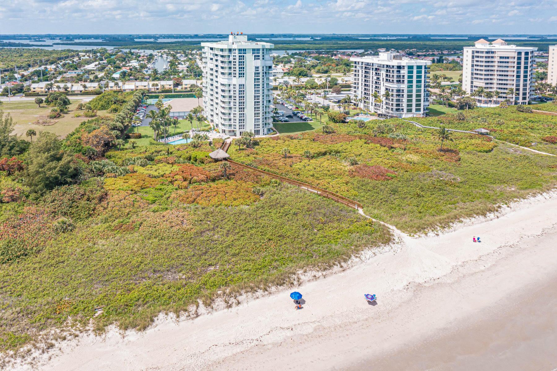 AQUANIQUE OCEAN CLUB, A C - Residential