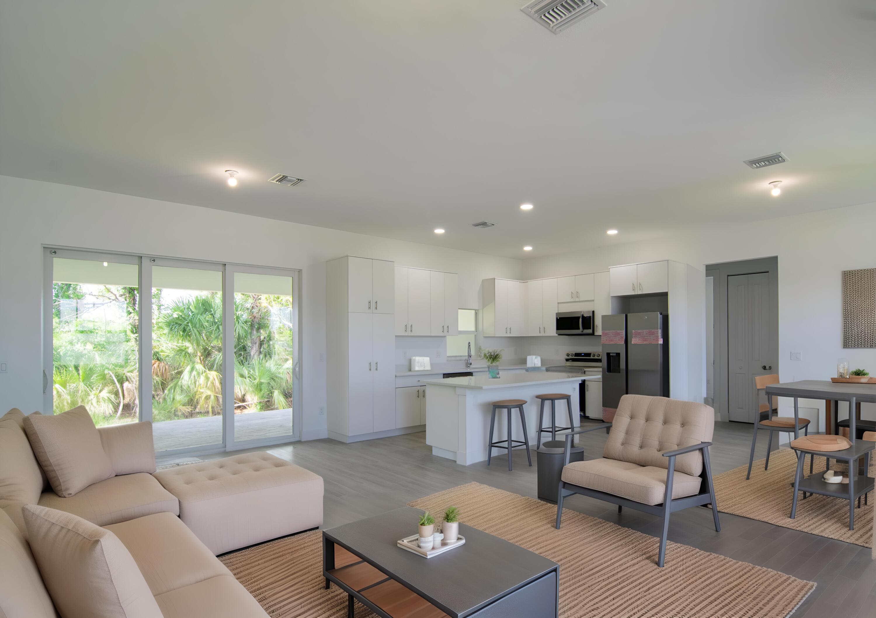 PORT CHARLOTTE SEC82 - Residential