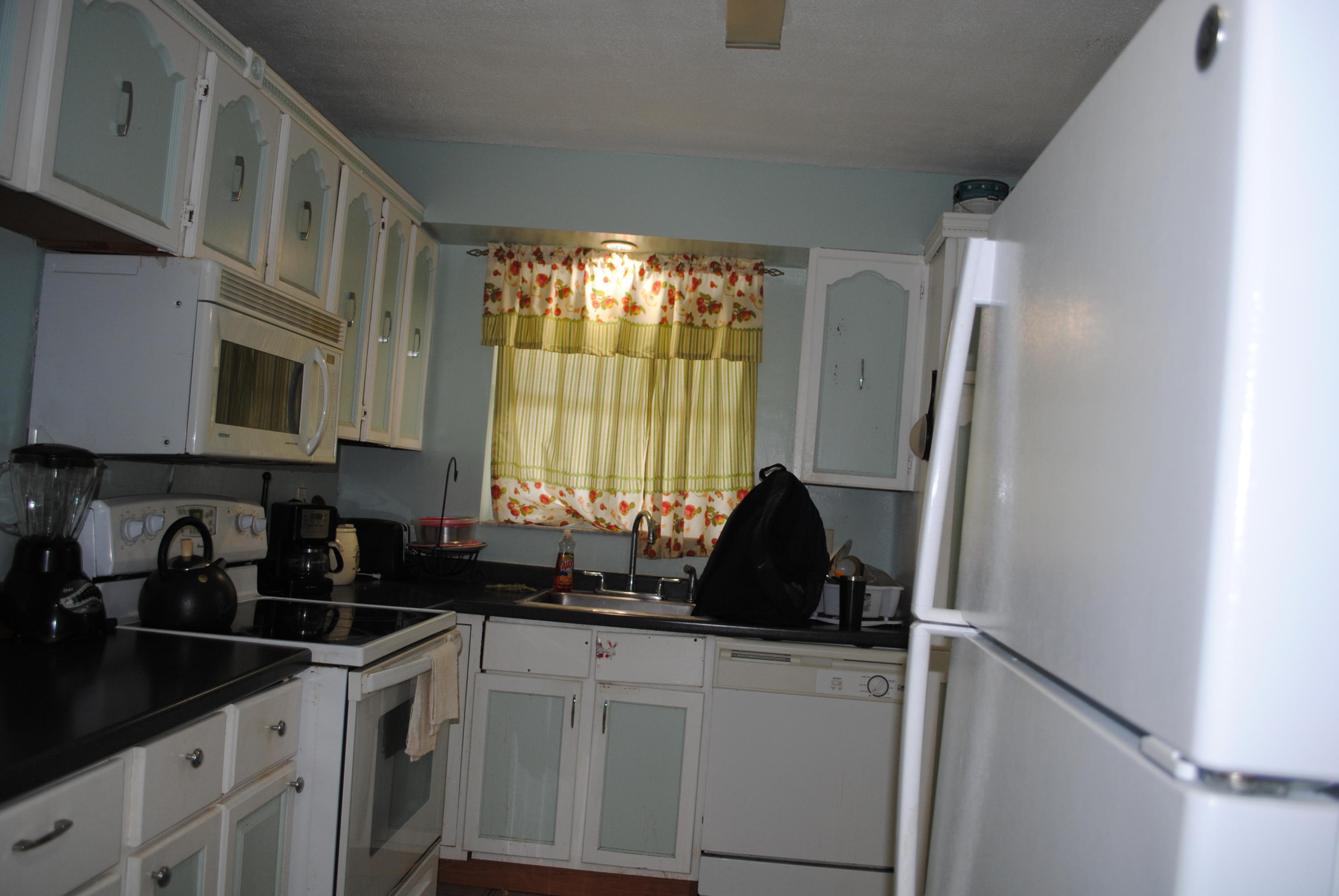 APPLEGREEN APTS 4 CONDO - Residential