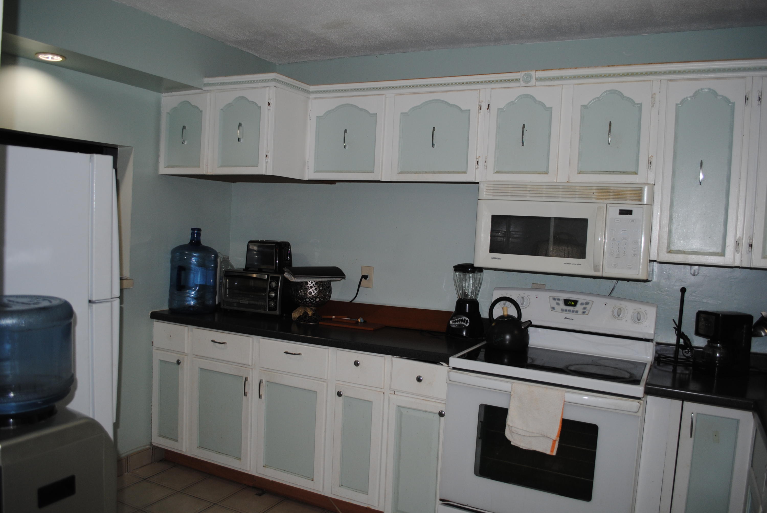 APPLEGREEN APTS 4 CONDO - Residential