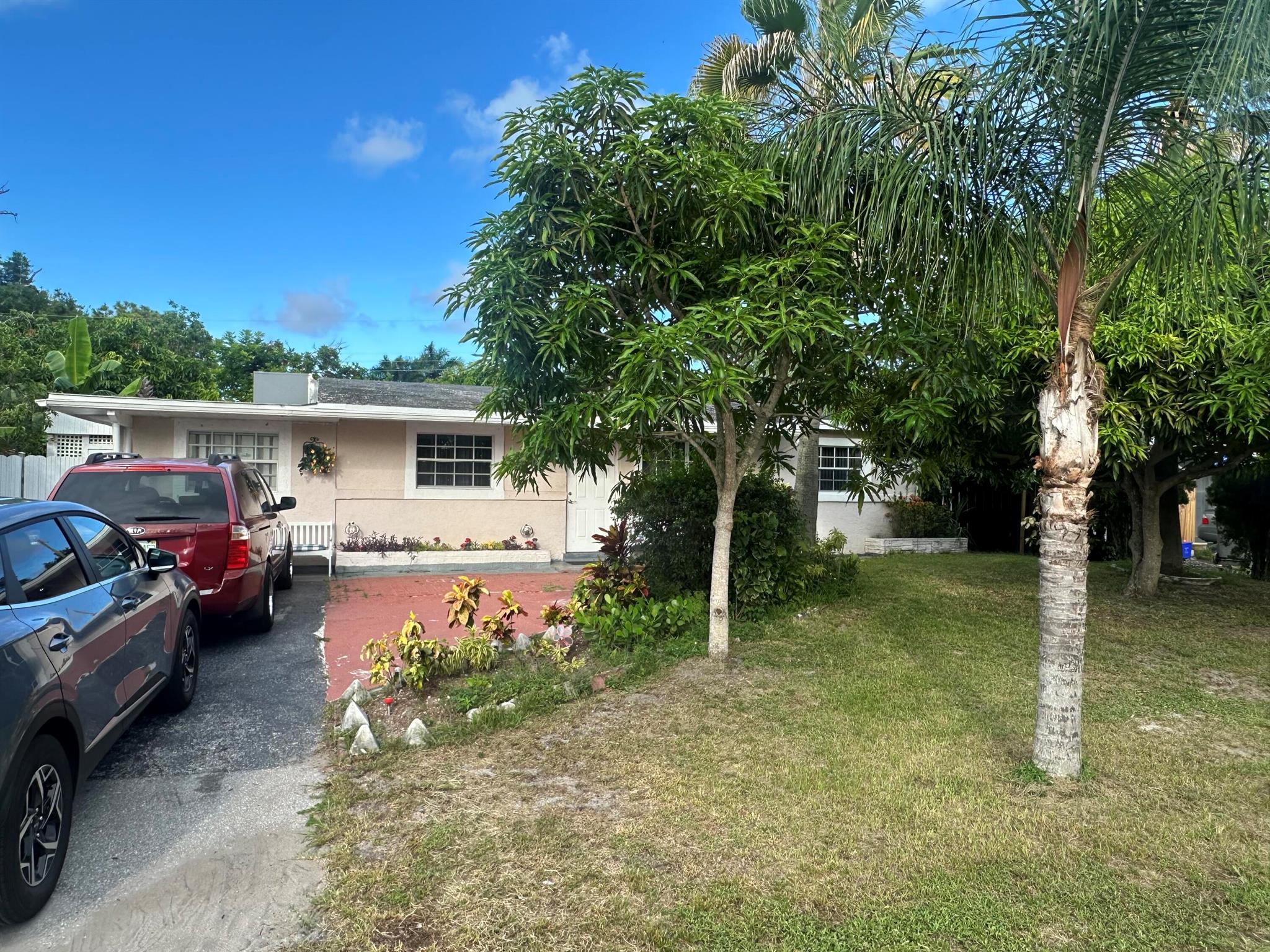 916 Caroline Avenue