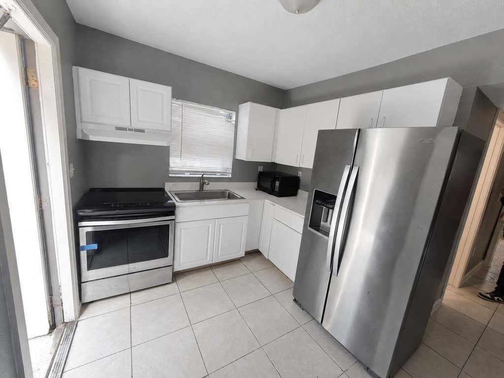 Photo of 421 NW 7TH Street #1-4, Fort Lauderdale, FL 33311 (MLS # B26059954)