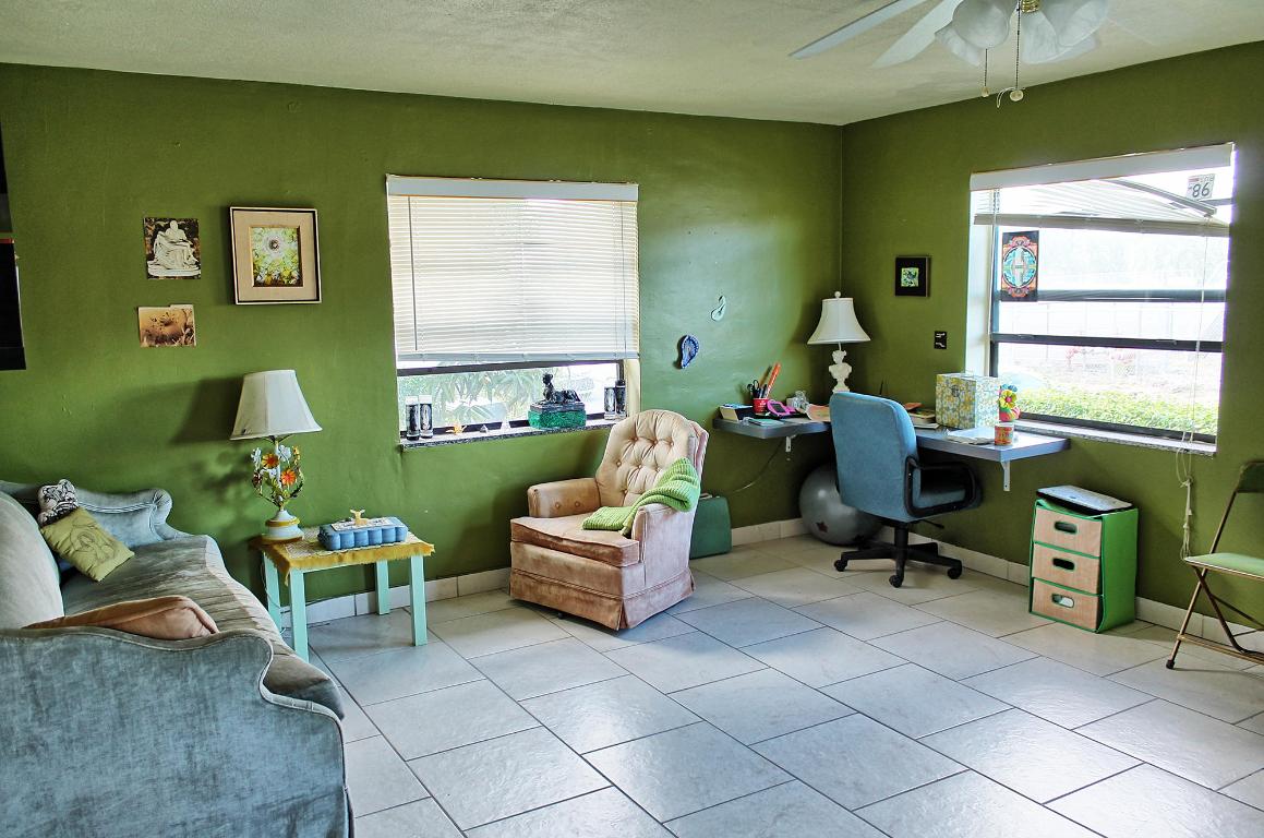 LAKE WORTH TOWN OF - Residential Lease