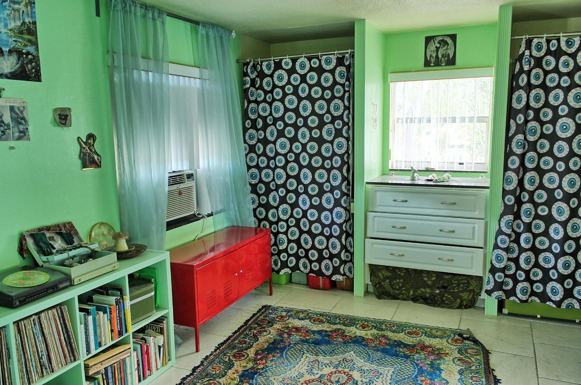 LAKE WORTH TOWN OF - Residential Lease