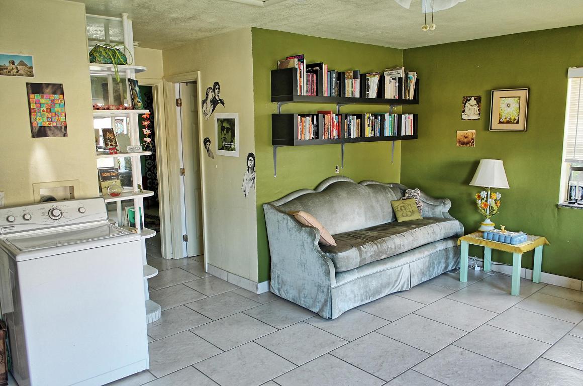 LAKE WORTH TOWN OF - Residential Lease