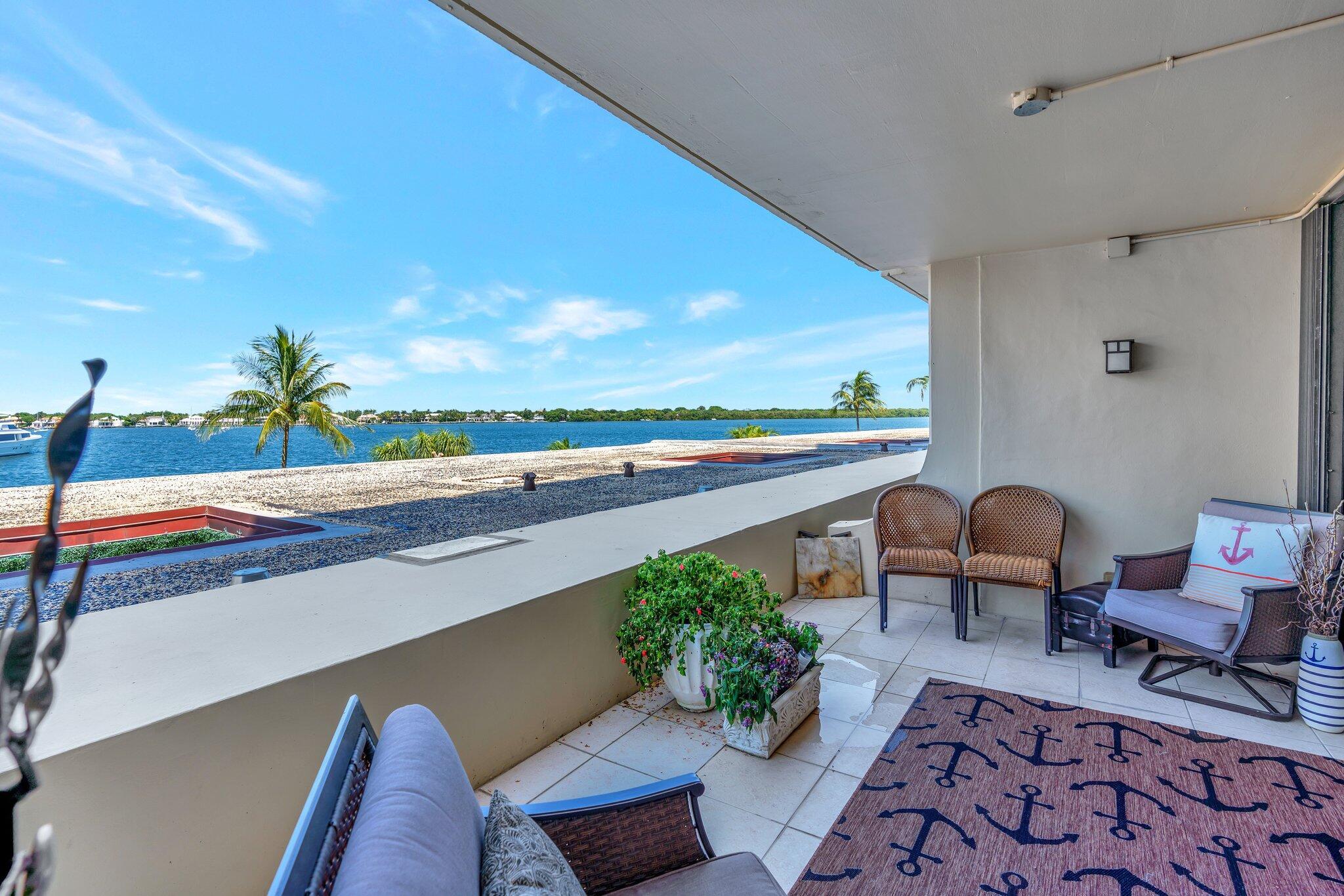 134 Lakeshore Drive 215