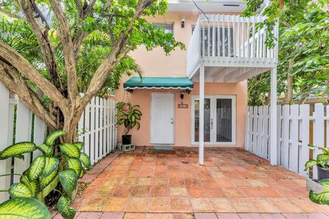 1912 NE 6th Street Deerfield Beach FL 33441