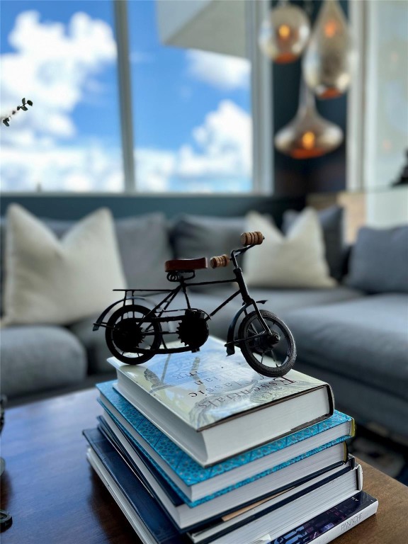 Strada 315 Condo - Residential Lease