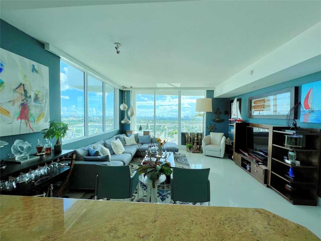 Strada 315 Condo - Residential Lease