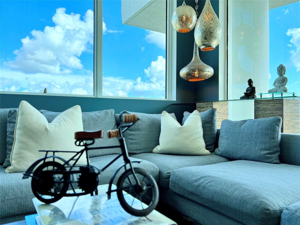 Strada 315 Condo - Residential Lease