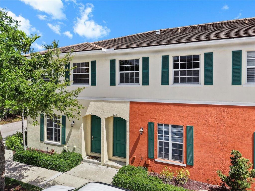 Photo of 704 SW 2nd Avenue, Pompano Beach, FL 33060 (MLS # B26005538)