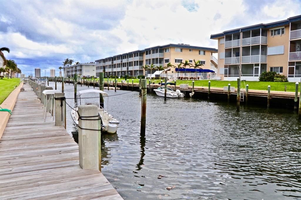 Photo of 124 Shore Court Ct #304, North Palm Beach, FL 33408 (MLS # R10818999)