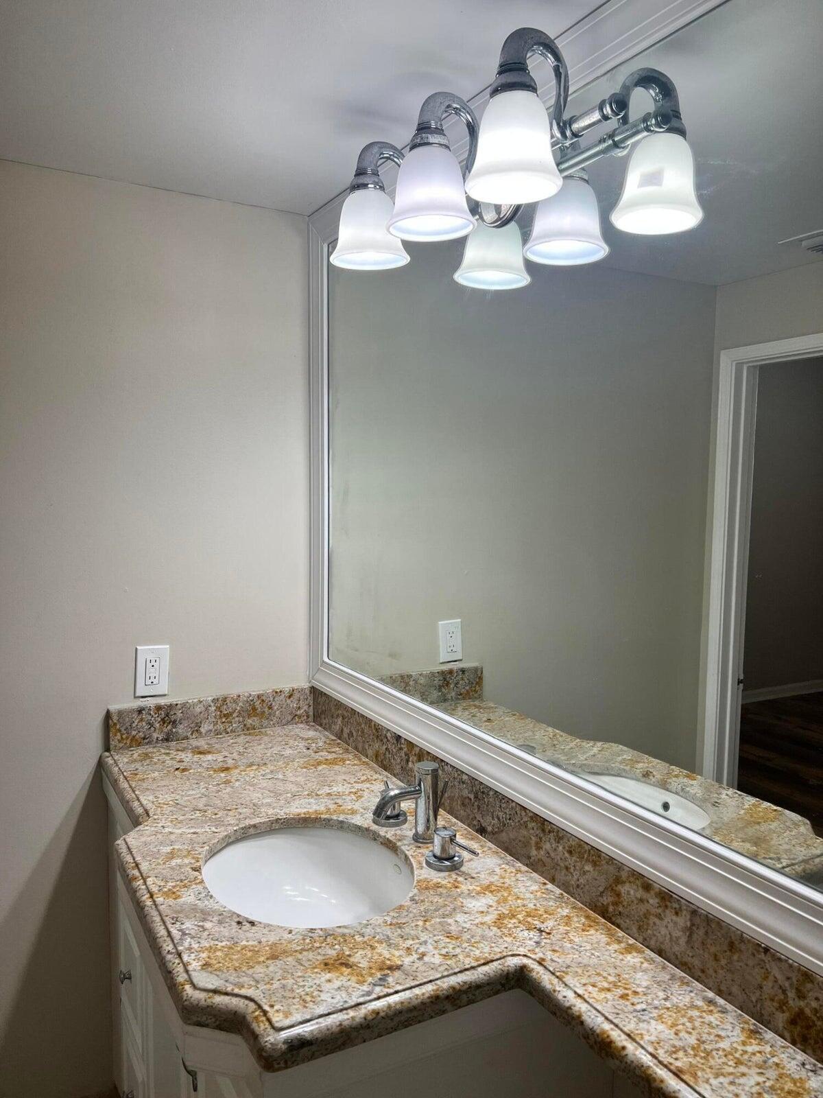 COURTYARDS IN CITYPLACE CONDO - Residential Lease