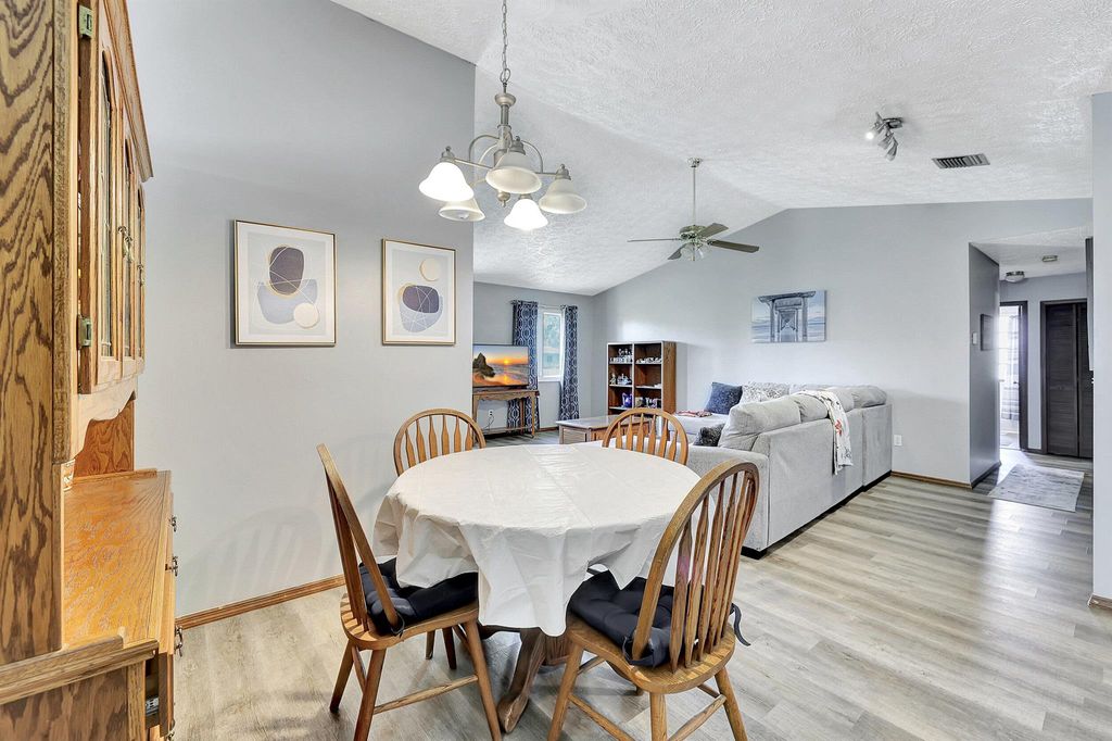 Photo of 2807 S 27th Street, Fort Pierce, FL 34981 (MLS # R10946028)