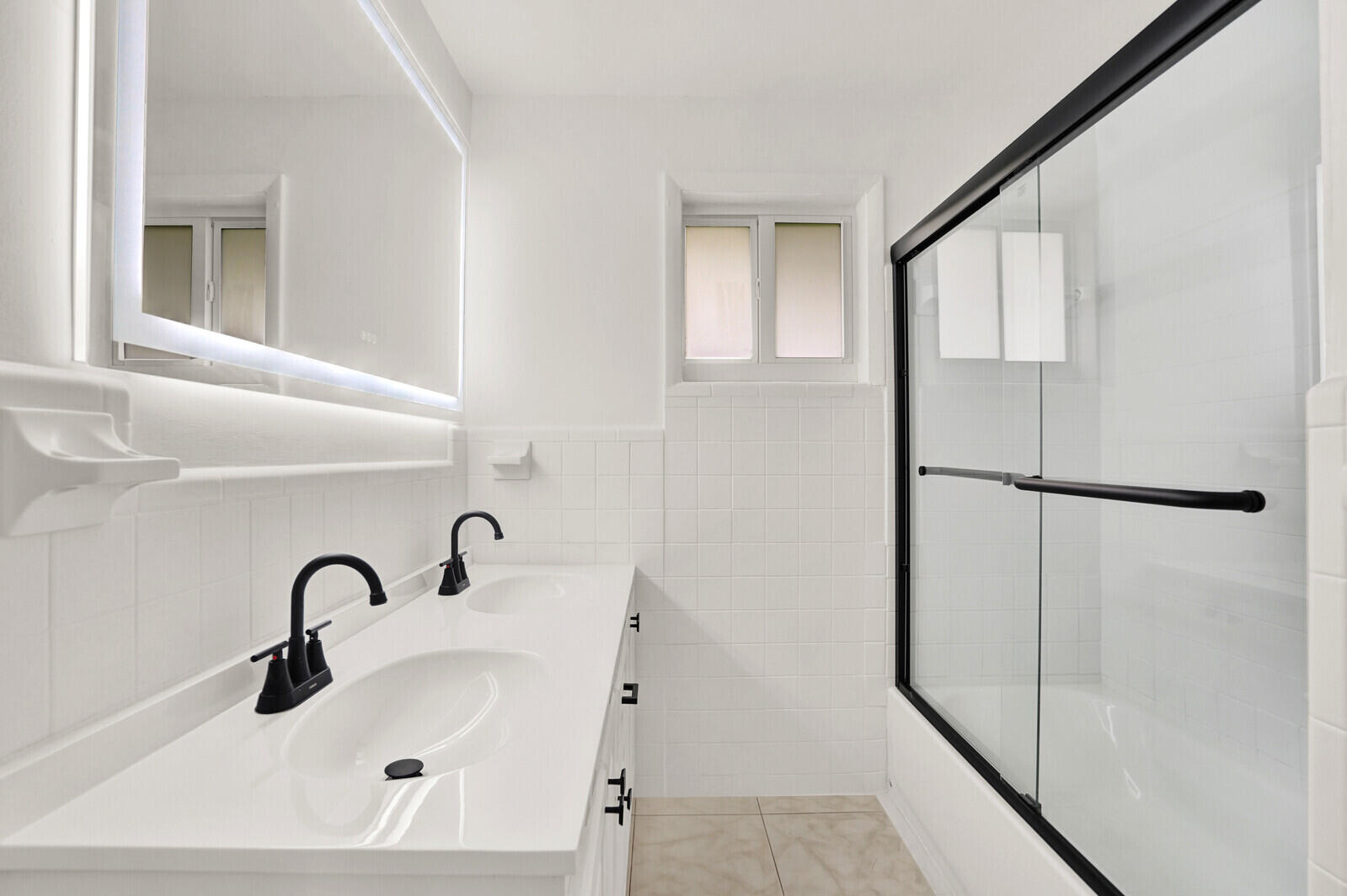 WOODCREST MNR - Residential