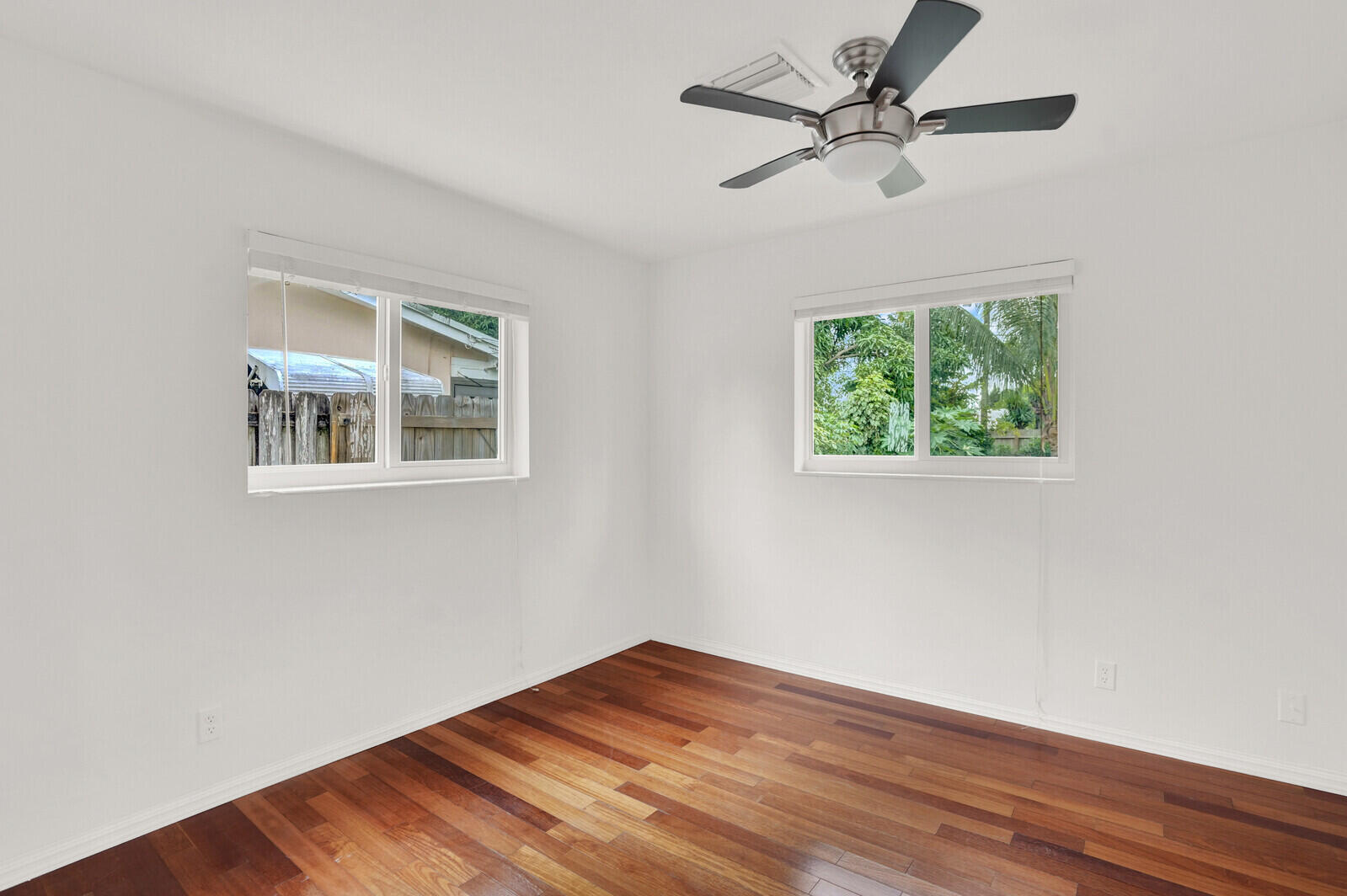 WOODCREST MNR - Residential