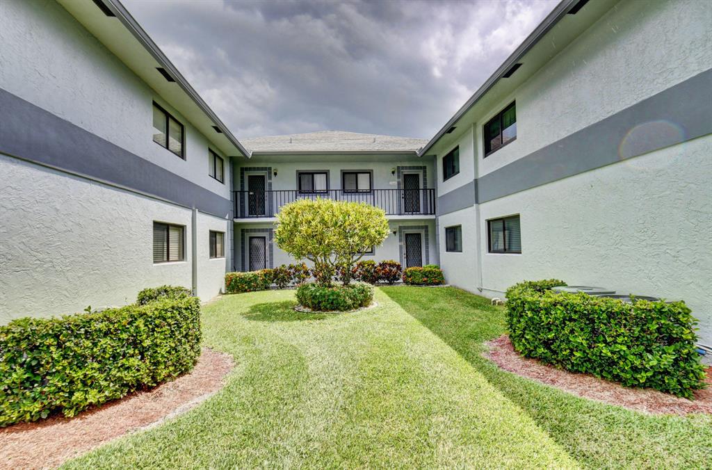 LAKES OF DELRAY - Residential