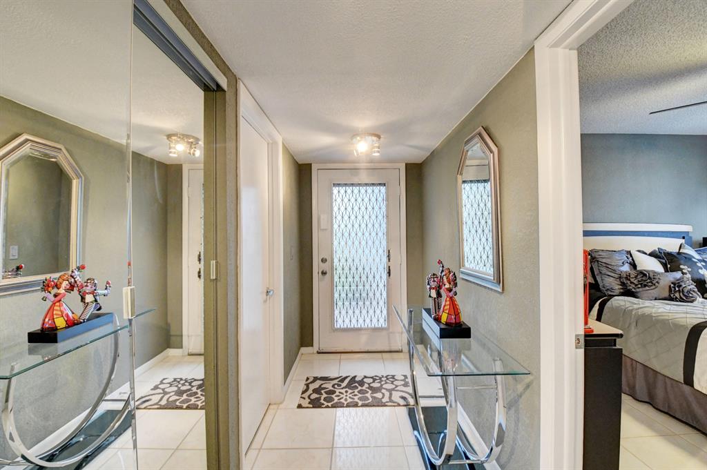 LAKES OF DELRAY - Residential