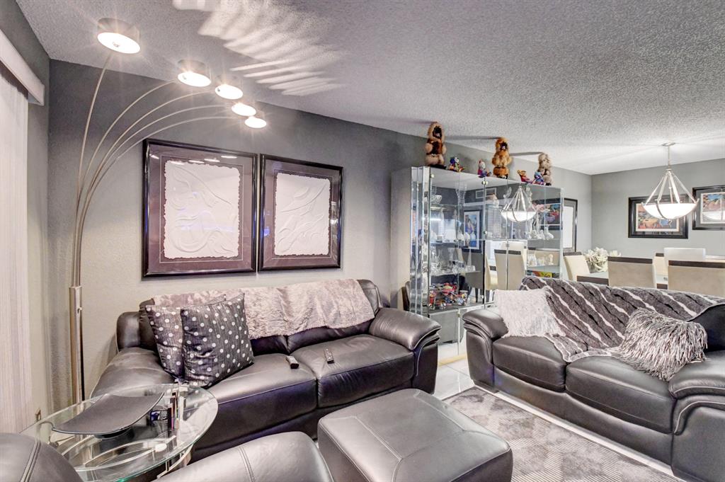 LAKES OF DELRAY - Residential