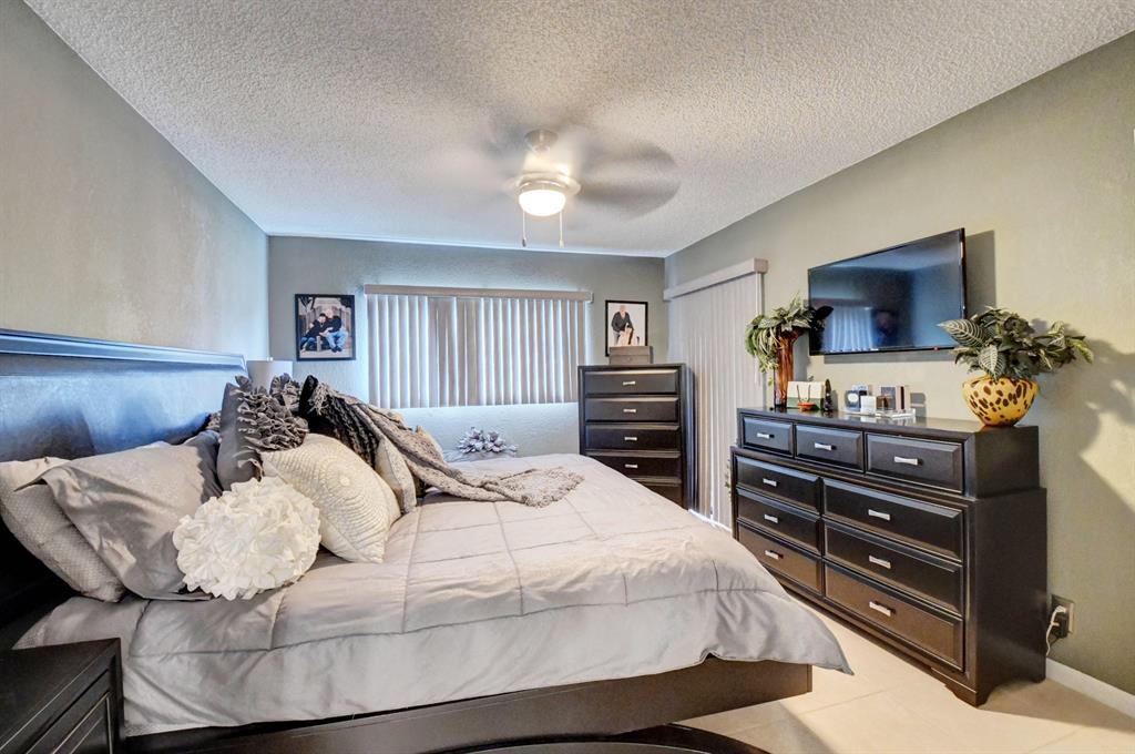 LAKES OF DELRAY - Residential