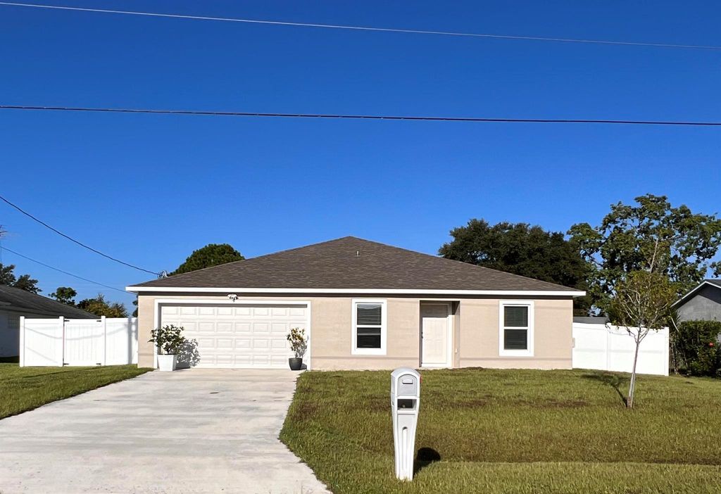 Photo of 2118 SW Brisbane Street, Port St Lucie, FL 34984 (MLS # R10905327)