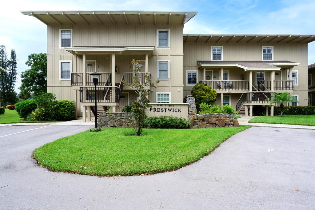 Photo of 18480 SE Wood Haven Lane #H, Jupiter, FL 33469 (MLS # R11011760)