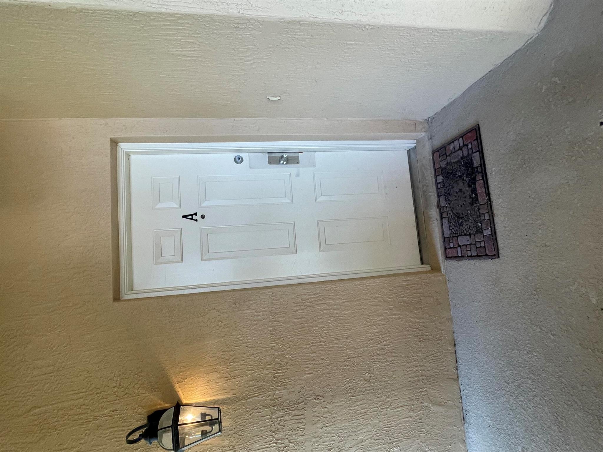 Come see this Beautiful Unit in Port Saint Lucie. Minutes to the I-95 and all of the Shopping Beautiful St. Lucie West has to offer. FIRST, LAST AND SECURITY. HOA Application required as well. NO PETS ALLOWED NO SMOKING