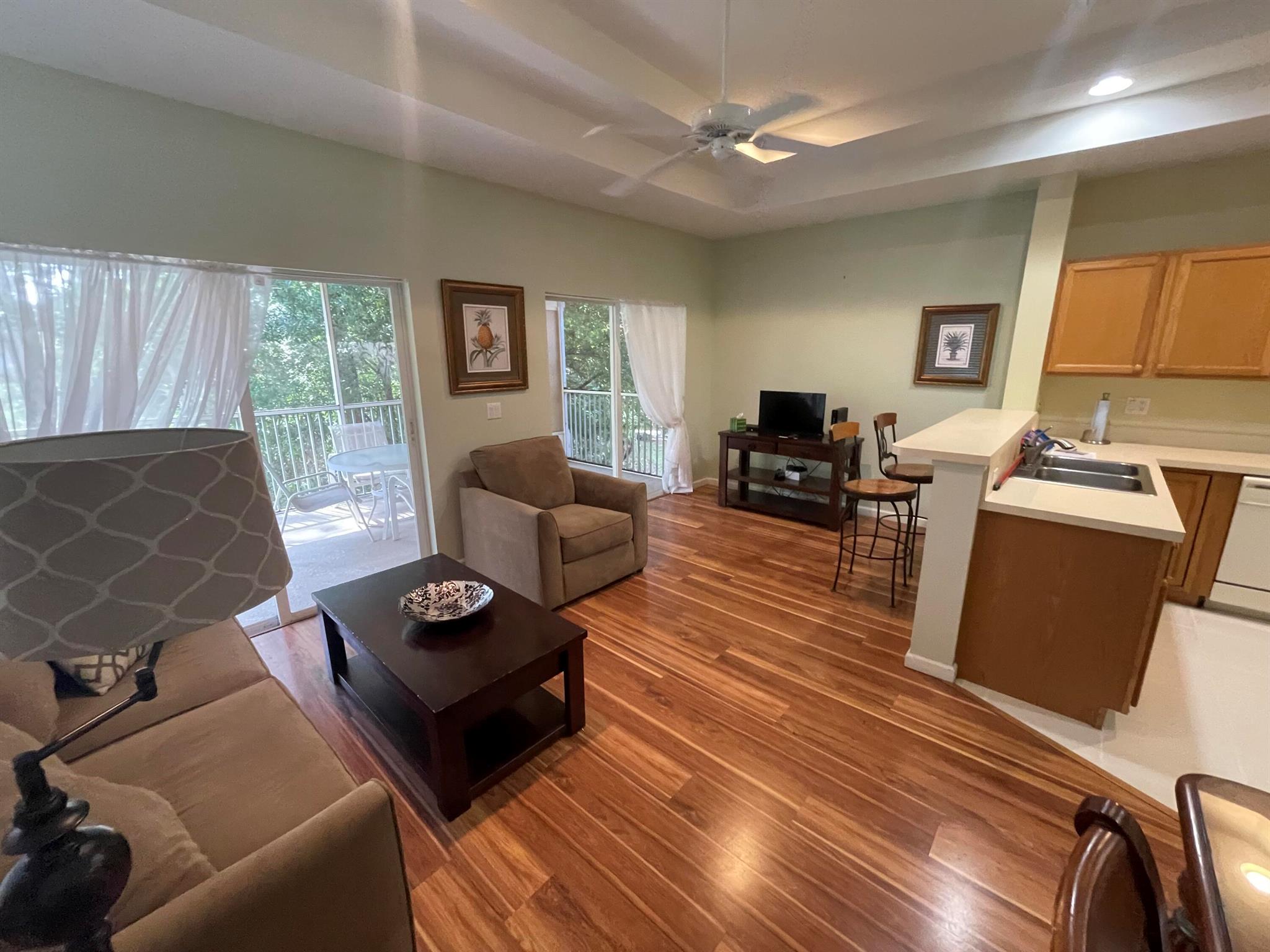 CASTLE PINES CONDOMINIUM - Residential Lease
