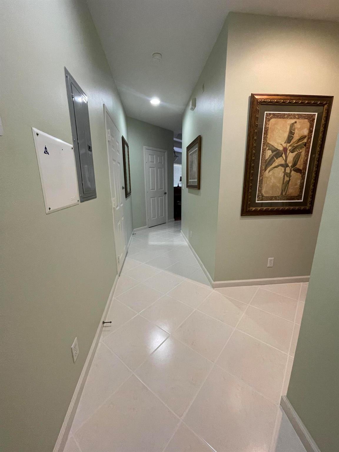 CASTLE PINES CONDOMINIUM - Residential Lease