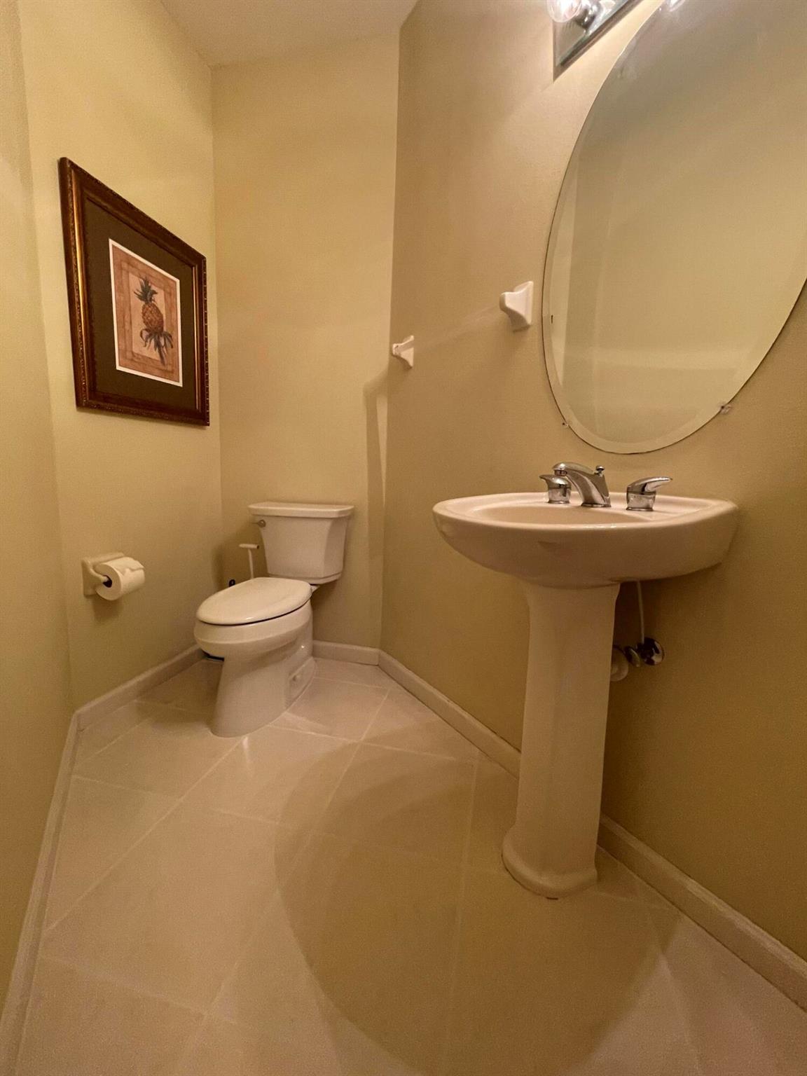 CASTLE PINES CONDOMINIUM - Residential Lease
