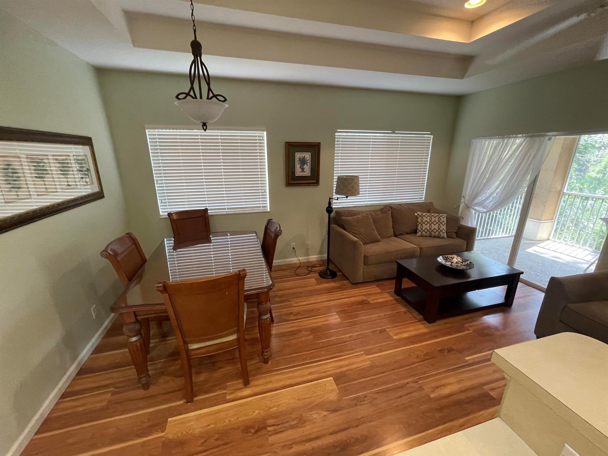 CASTLE PINES CONDOMINIUM - Residential Lease