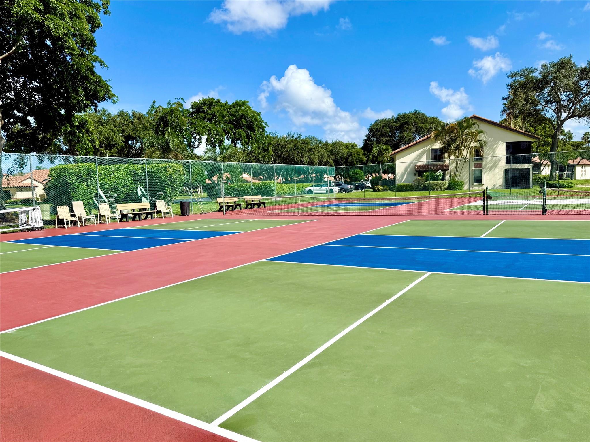 PALM CHASE LAKES - Residential