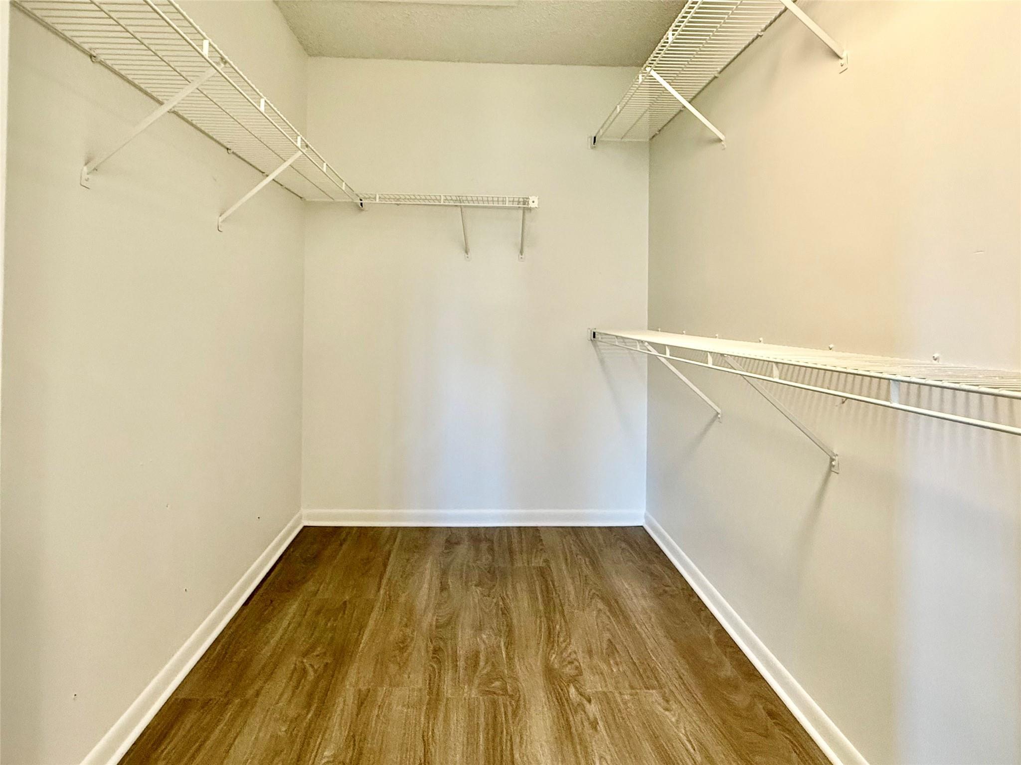 PALM CHASE LAKES - Residential