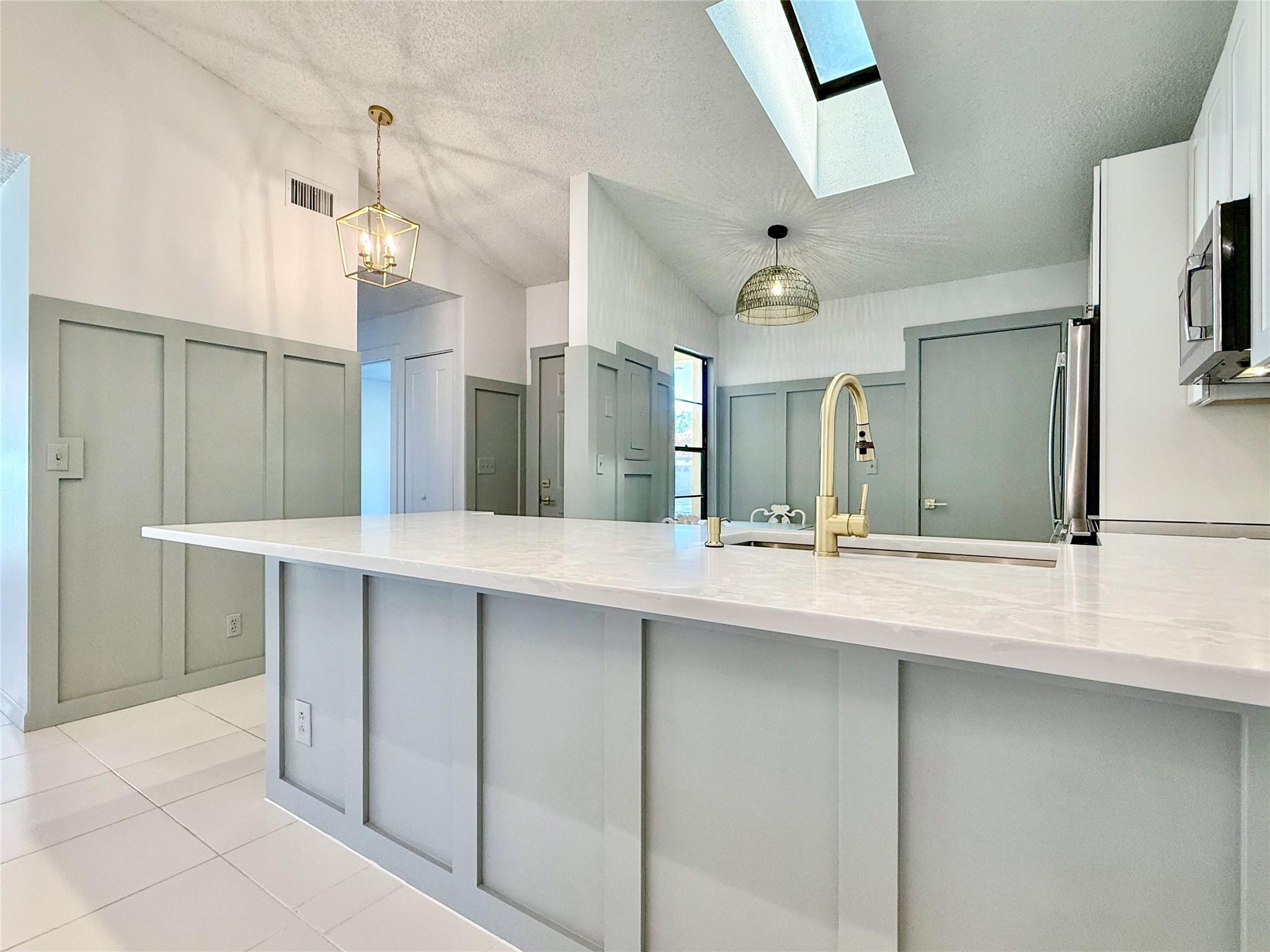 PALM CHASE LAKES - Residential