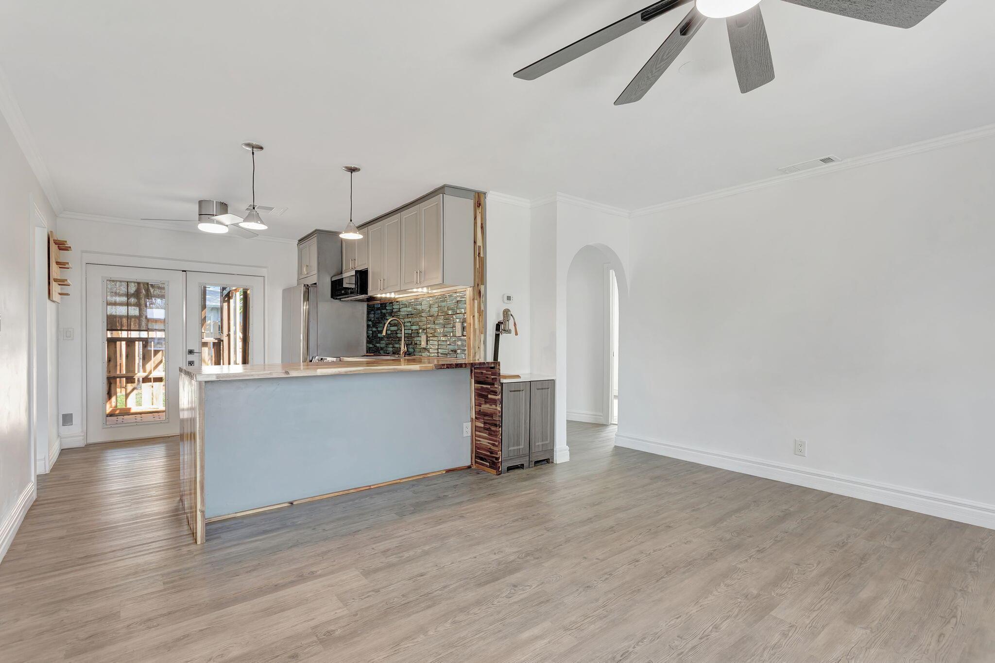 1649 NE 31st Street