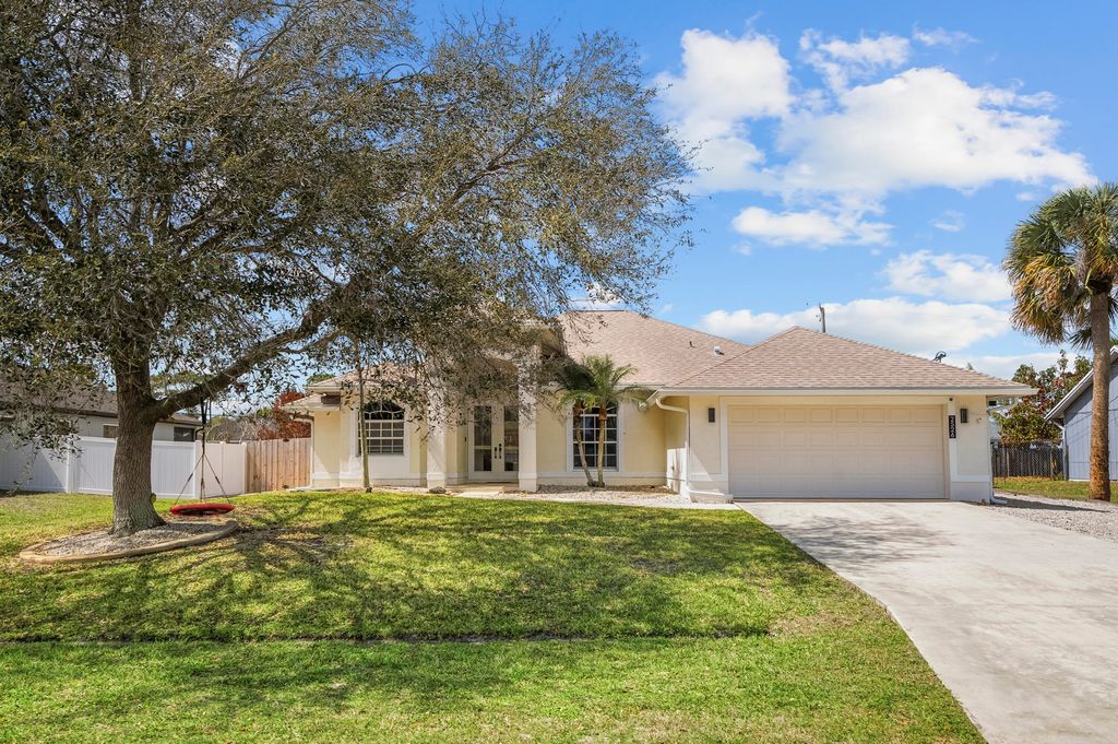 Photo of 2526 SW Abney Street, Port Saint Lucie, FL 34953 (MLS # R11169458)