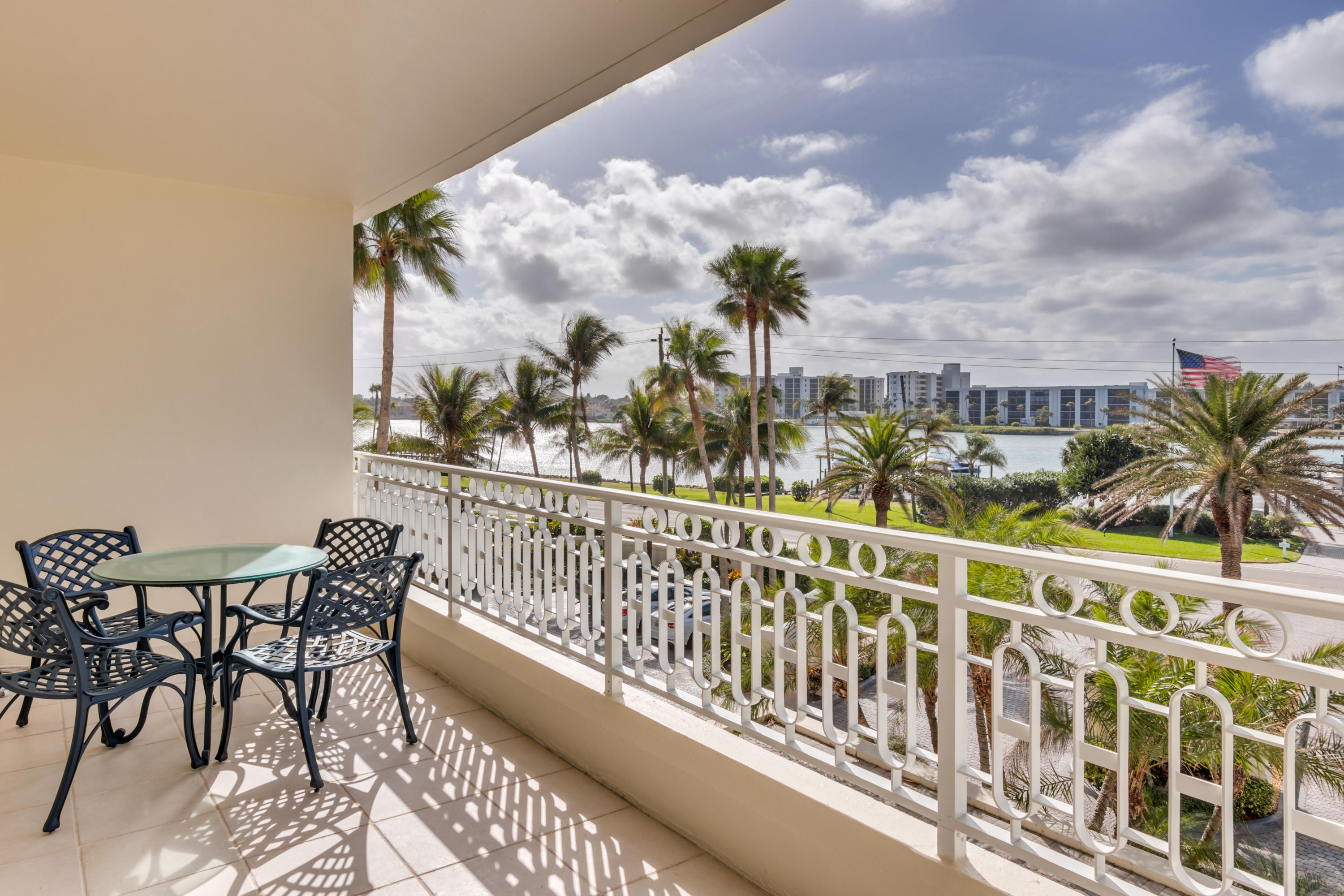 CLARIDGE - Residential