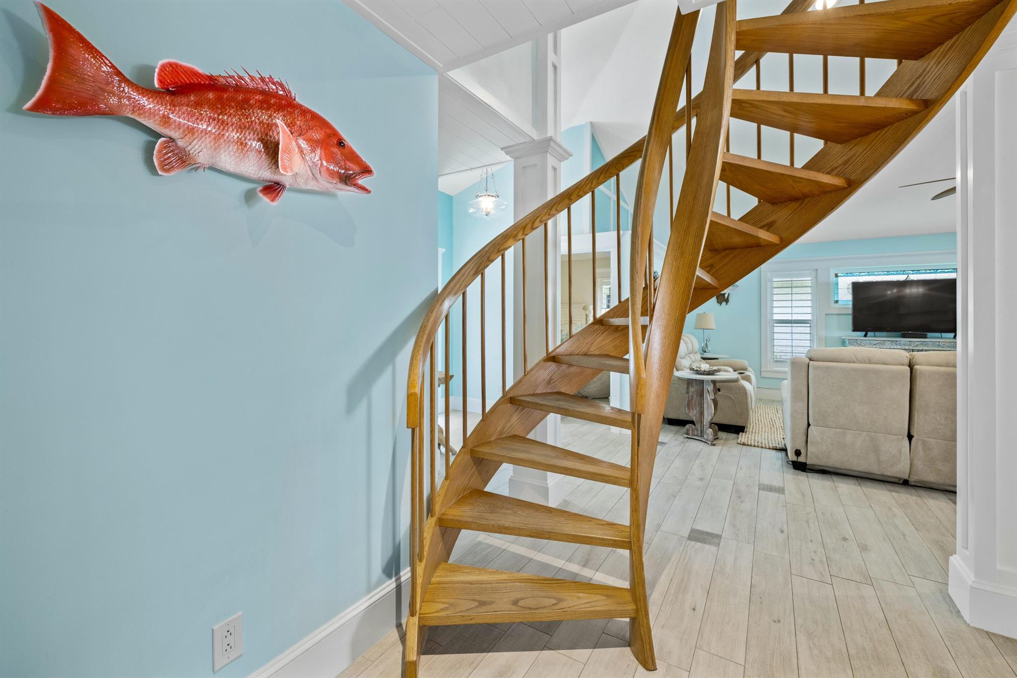 LIGHTHOUSE POINT - Residential