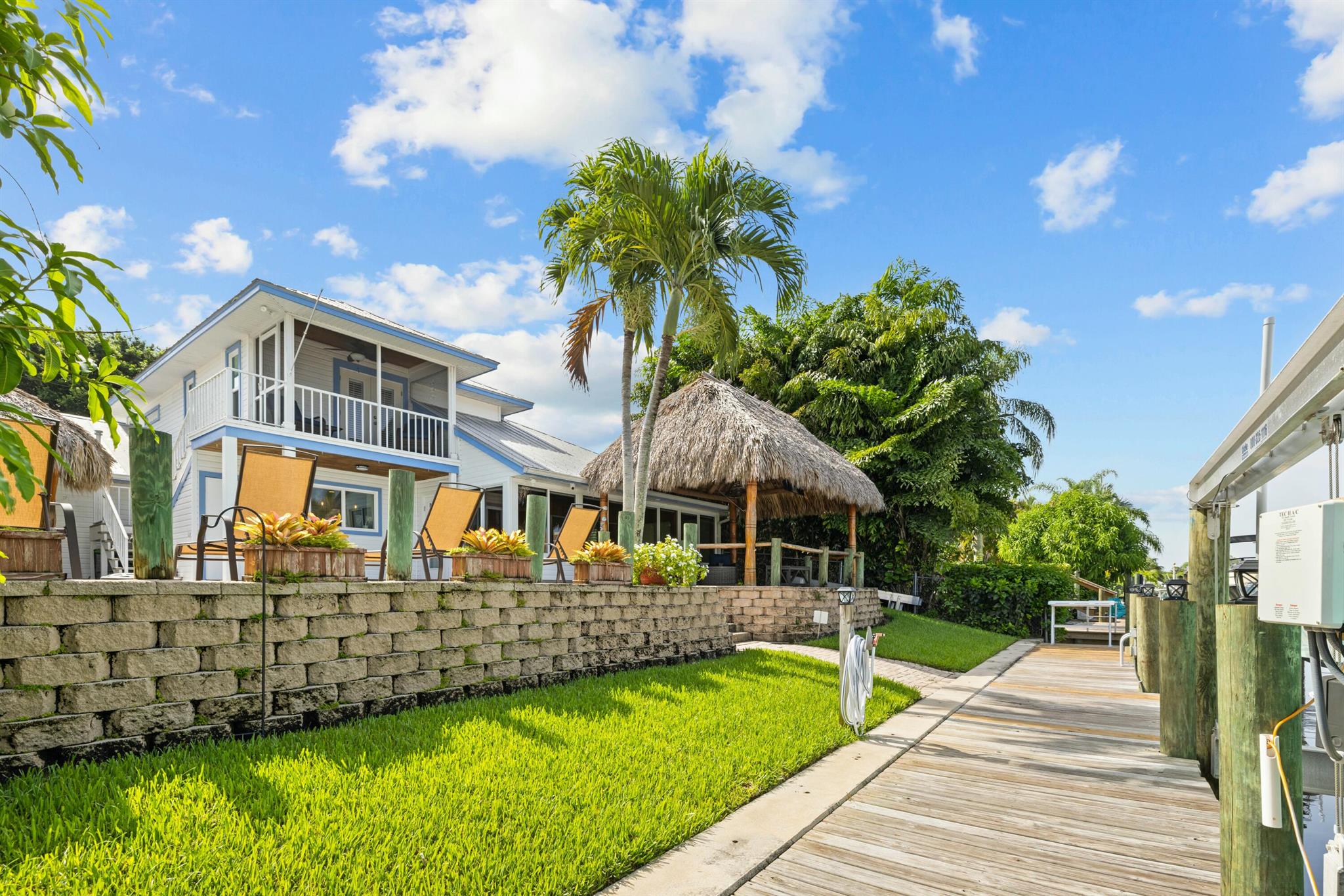 LIGHTHOUSE POINT - Residential