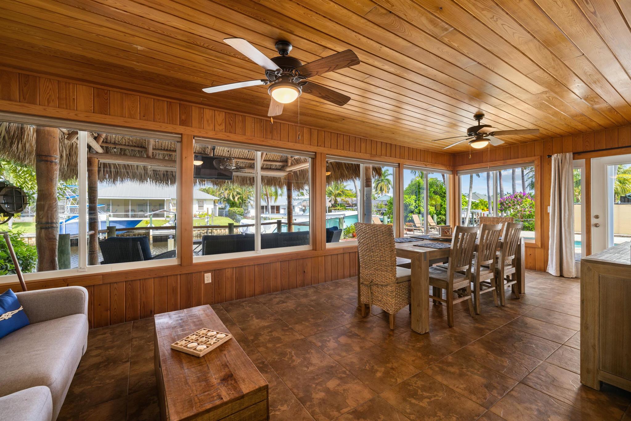 LIGHTHOUSE POINT - Residential