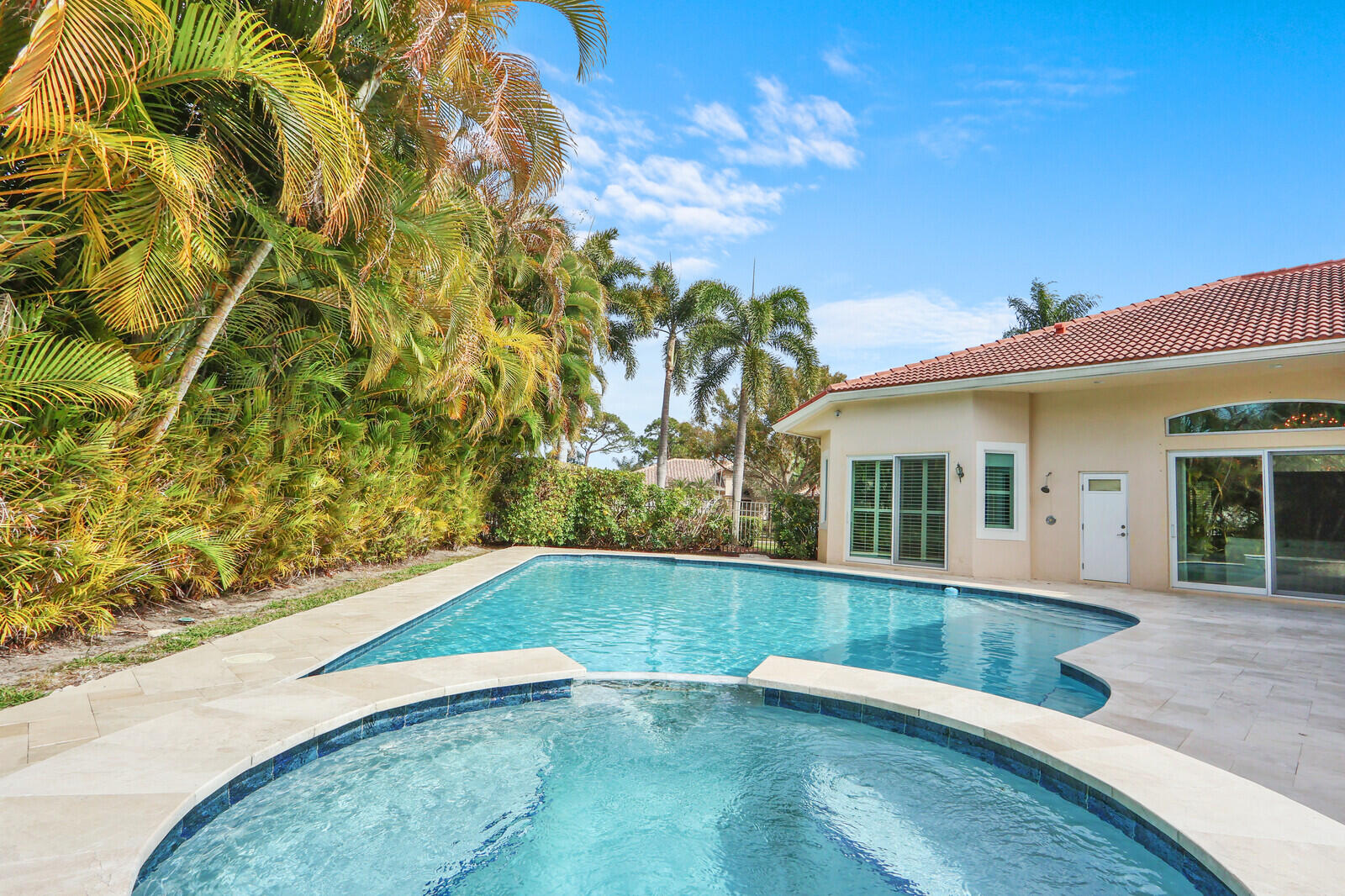 MYSTIC COVE - Residential