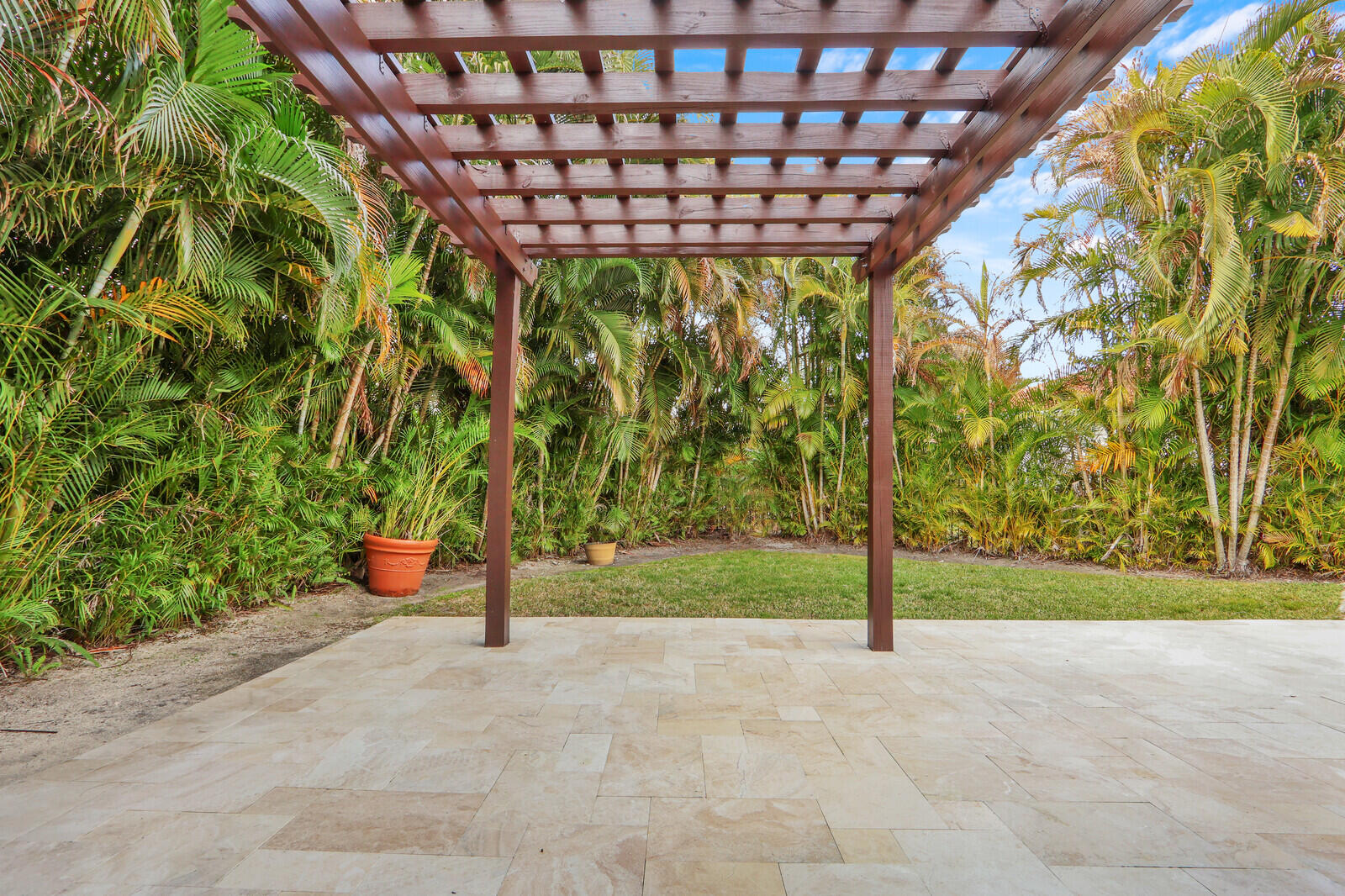 MYSTIC COVE - Residential