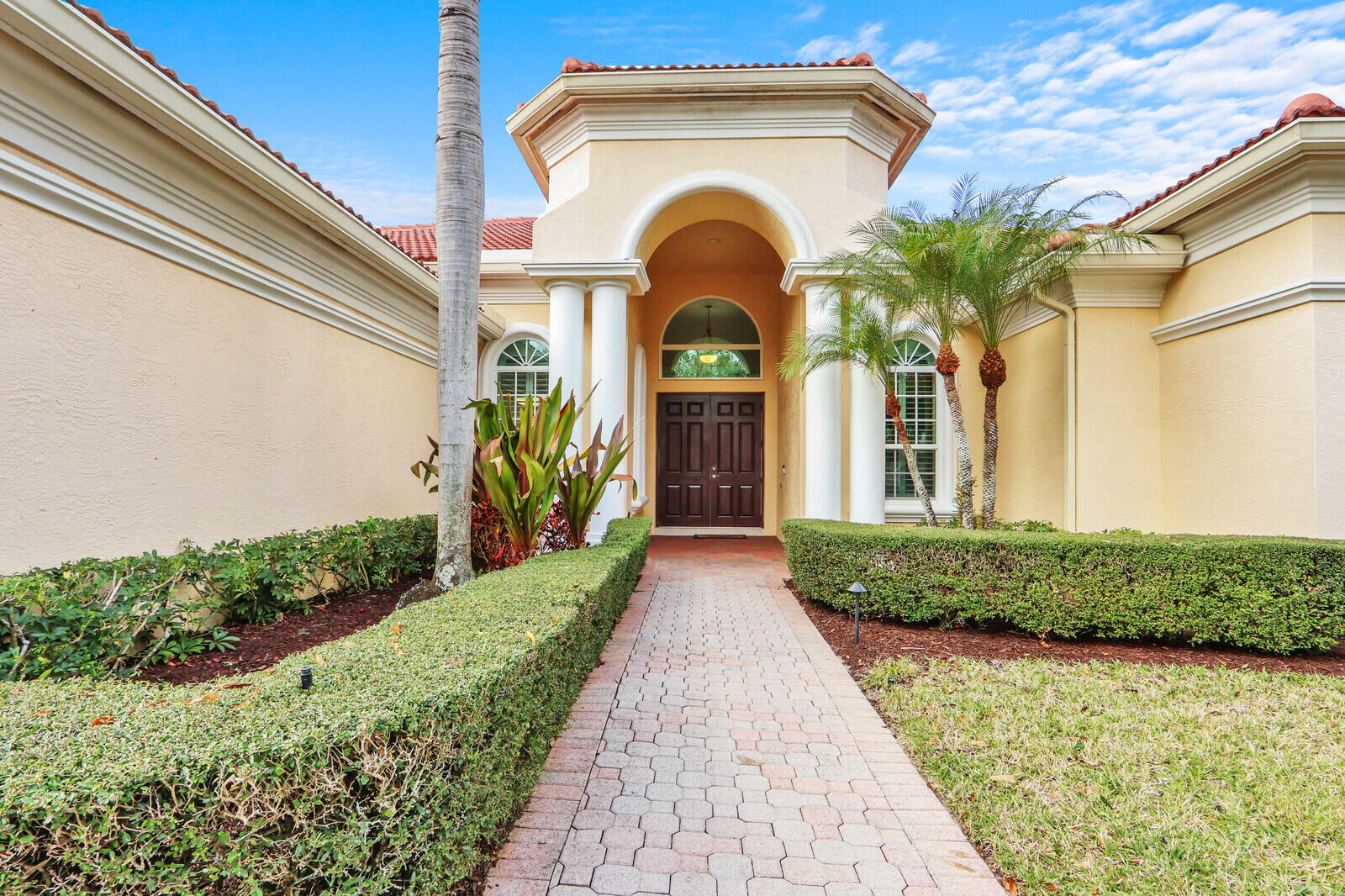 MYSTIC COVE - Residential