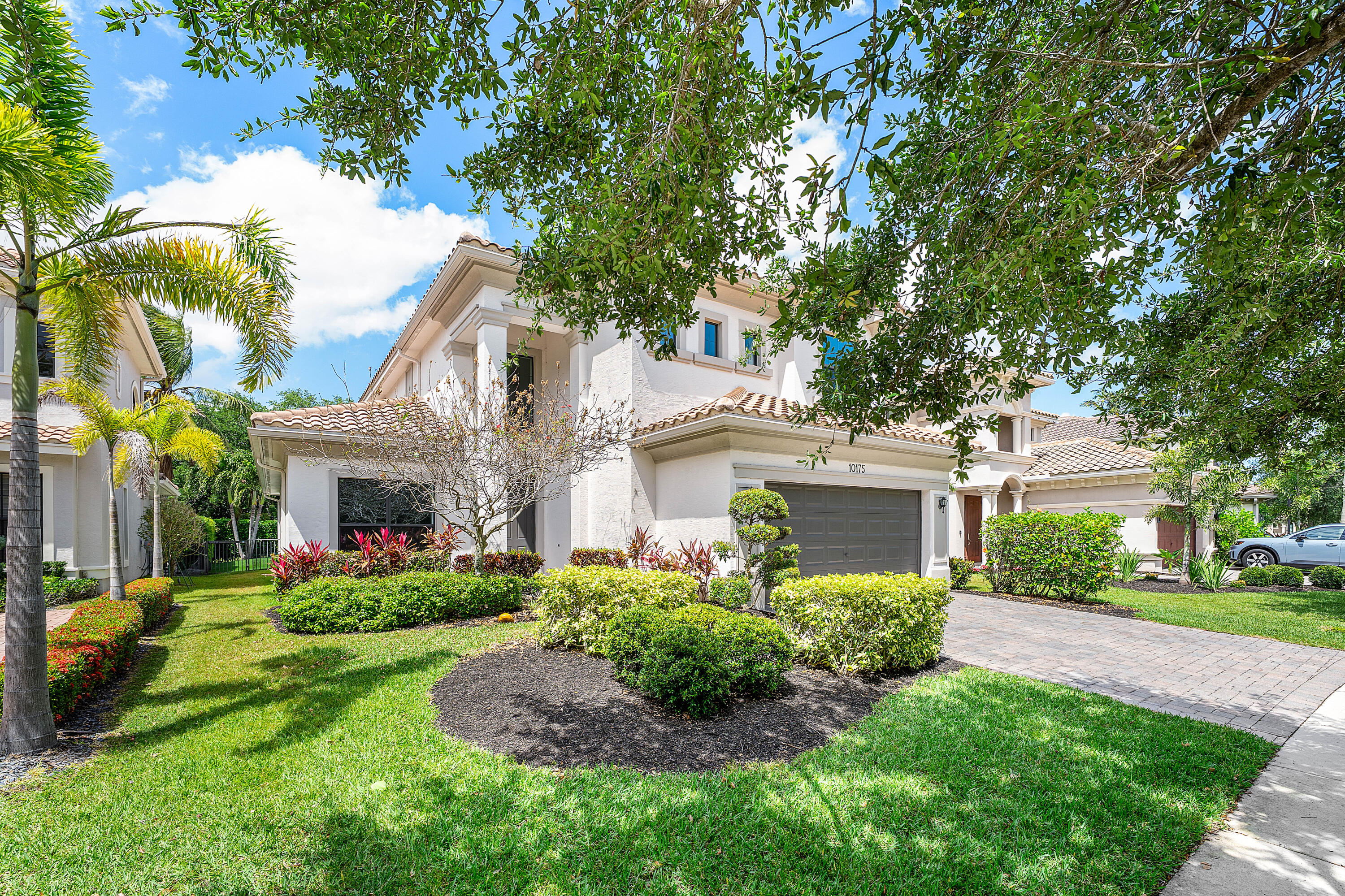 PARKLAND GOLF AND COUNTRY CLUB - Residential