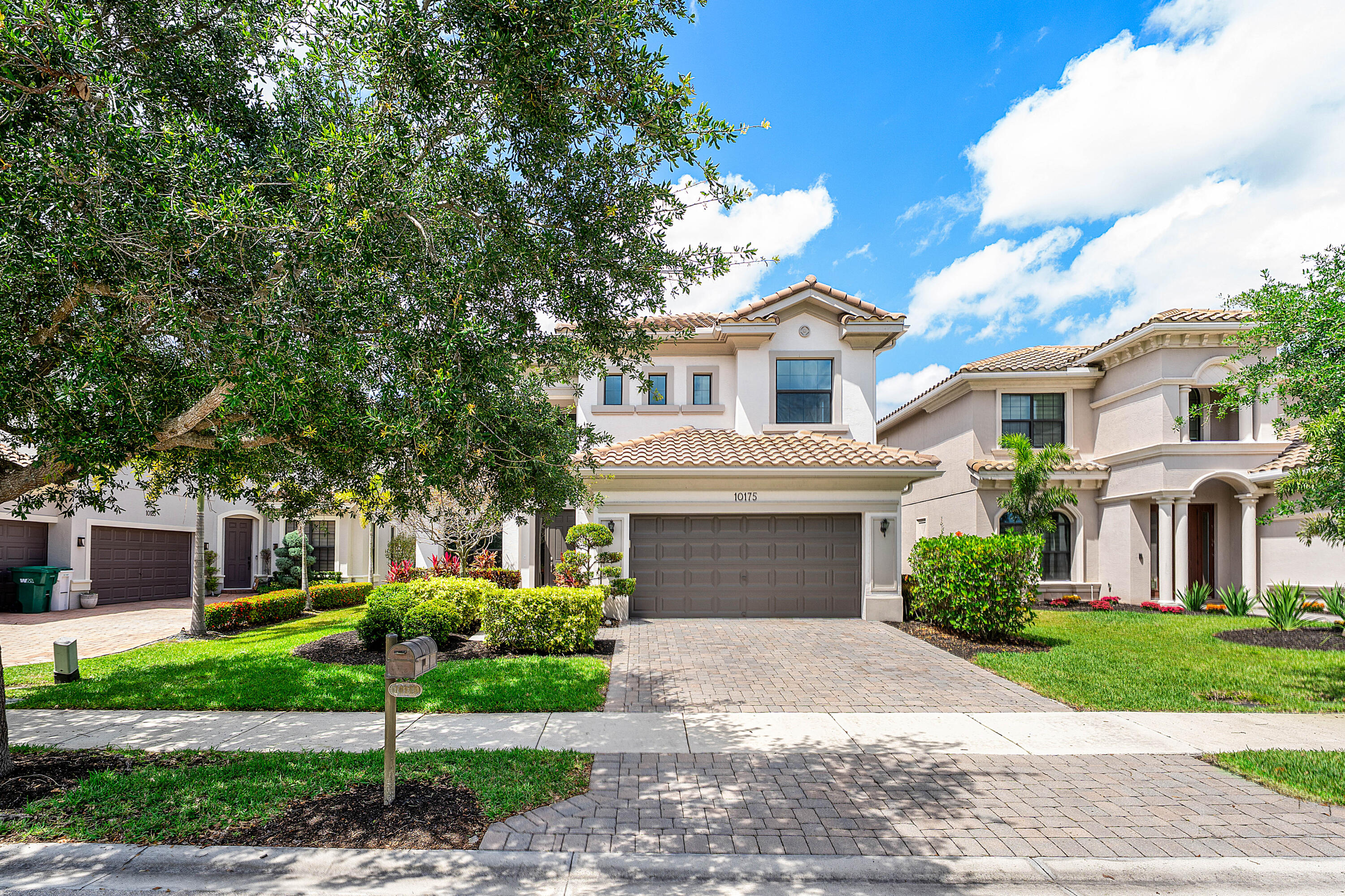 PARKLAND GOLF AND COUNTRY CLUB - Residential